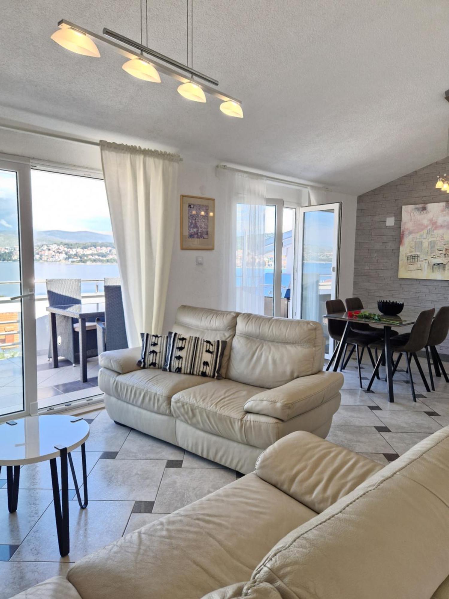 Luxury Apartments Silva With Sea View Okrug Gornji Cameră foto